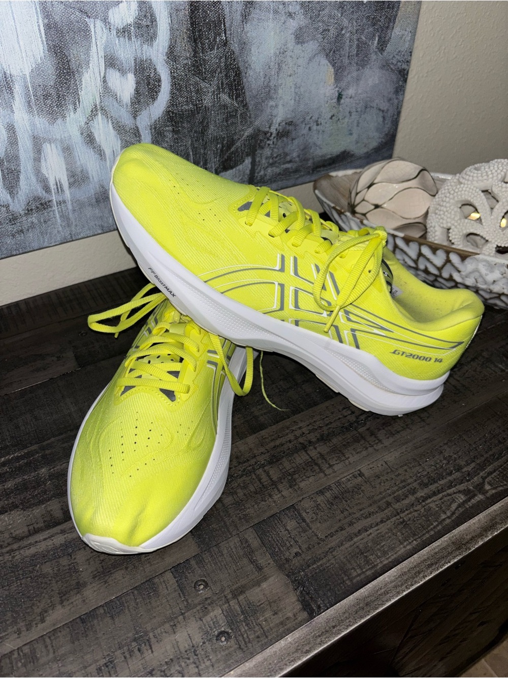 ASICS GT-2000 Neon Yellow MENS SZ 11 - Picture 5 of 14